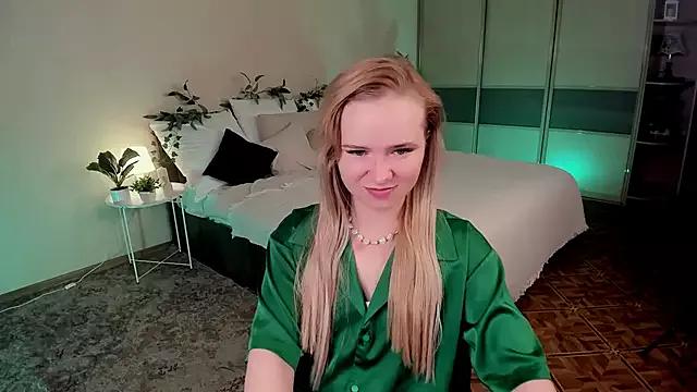 BellaSmitty from StripChat