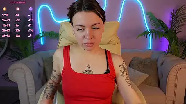 BellaSpark_ from StripChat