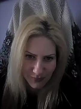 BellaStar84 from StripChat