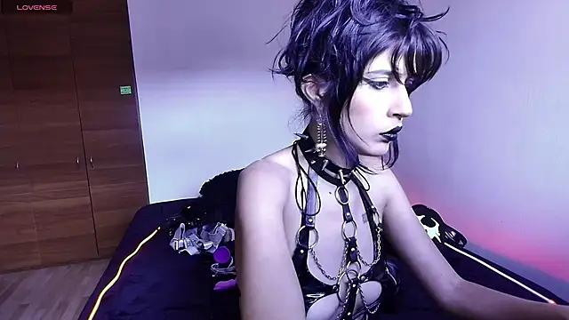bellatrix25 from StripChat