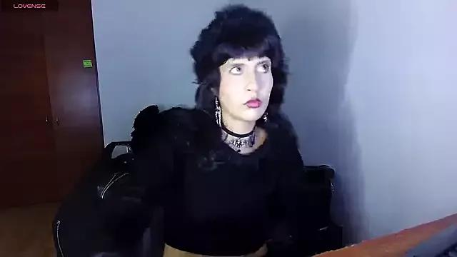 bellatrix25 from StripChat