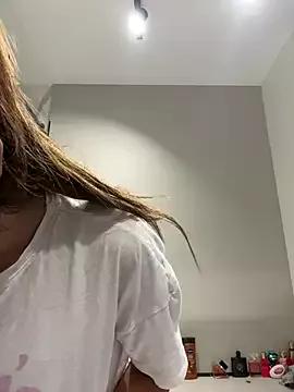 BelleSkye from StripChat