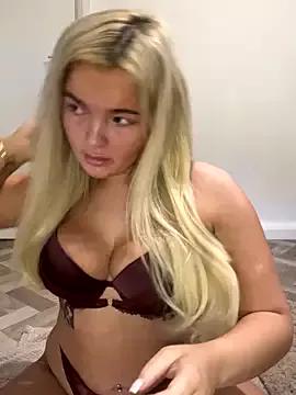 BelleXx from StripChat