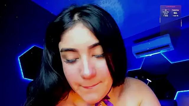 Belliinda_21 from StripChat