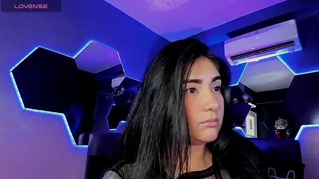 Belliinda_21 from StripChat