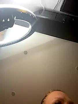 Bellissa_ from StripChat