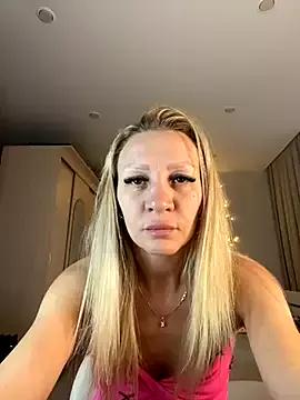 Bellissa_ from StripChat