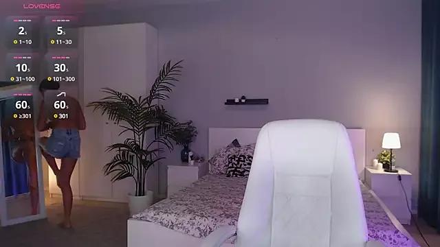 Bellla_Haddid from StripChat