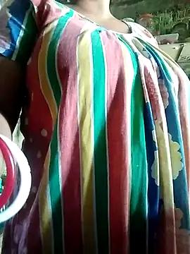 BERRY_00 from StripChat