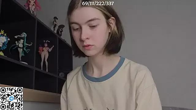 bertamimi from StripChat is Freechat