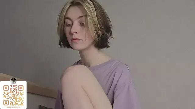 Photos of bertamimi from StripChat is Freechat