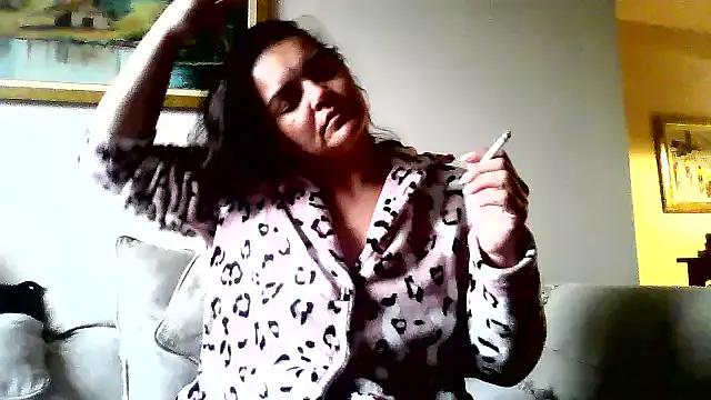 BetinaDiniz from StripChat is Freechat