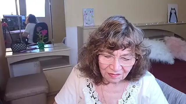 Photos of Betty_Brick from StripChat is Freechat