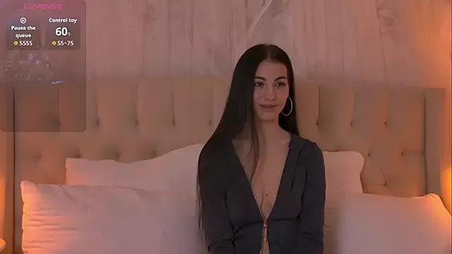 BettyLeen from StripChat