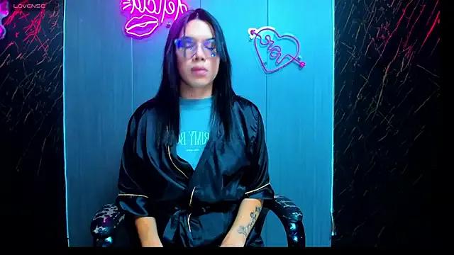 beverly_campbellxxx from StripChat