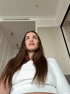 Beverly_Hilll from StripChat