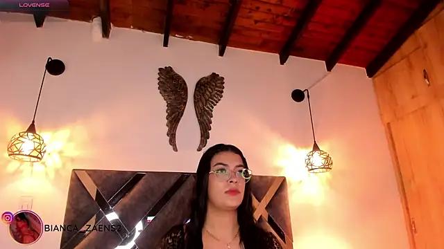 Bianca_zaens2 from StripChat is Freechat