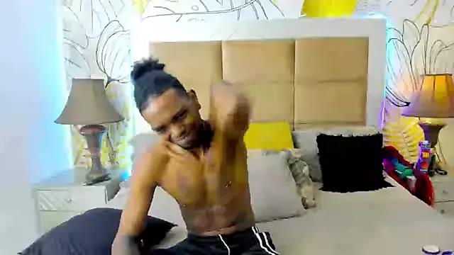 bigblackhotx1 from StripChat