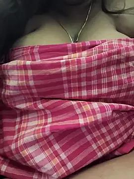 bigboobyrush from StripChat