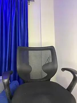Bigbooob4 from StripChat