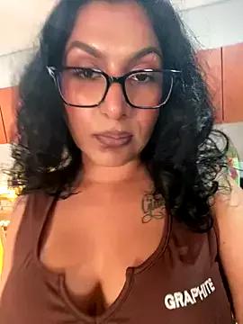 BigBootyButter from StripChat