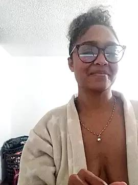 BiiancaEstradaa from StripChat