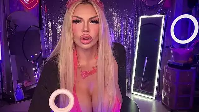 bimbotwerkqueen from StripChat