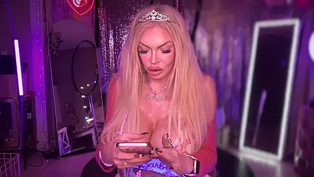 bimbotwerkqueen from StripChat