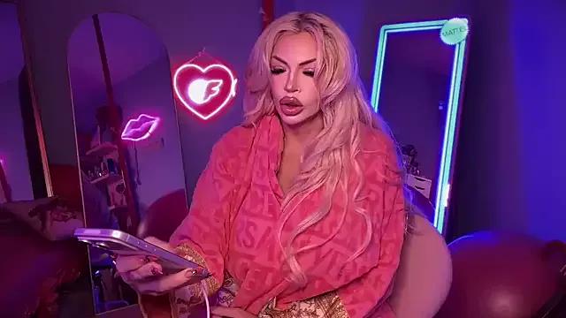 bimbotwerkqueen from StripChat