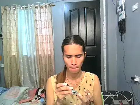biniNikka69 from StripChat