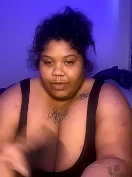 BlaxicanaMami from StripChat is Freechat