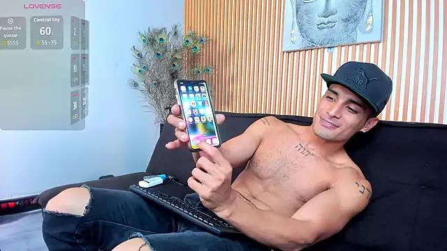 Blaze_phoenix webcams show profile image 