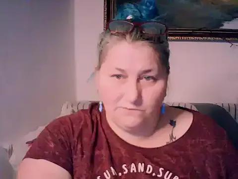 BlondyBigBoobs from StripChat is Freechat