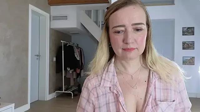 Blue_Angel_Sweet from StripChat is Freechat