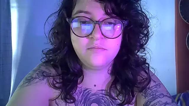 Blue_Liz from StripChat is Freechat