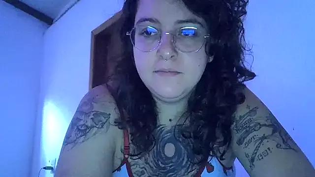 Blue_Liz from StripChat is Freechat
