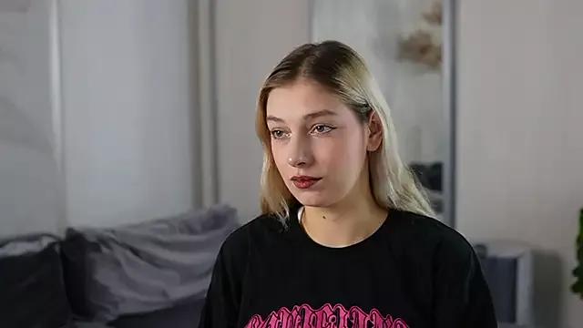 Dirty chat webcam: explore liveshows with versed models, from laying bare to fetishes, in a variety of sexy free adult webcams.