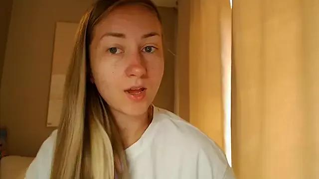 BluueSilk from StripChat