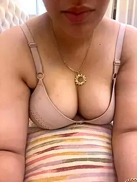 Bold-arabic-vibes from StripChat is Freechat