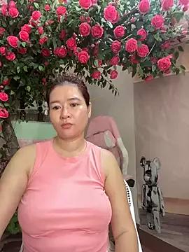 Bollozzy_89 from StripChat