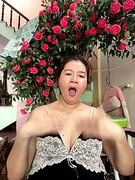 Bollozzy_89 from StripChat