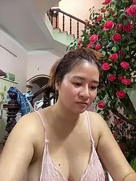 Bollozzy_89 from StripChat