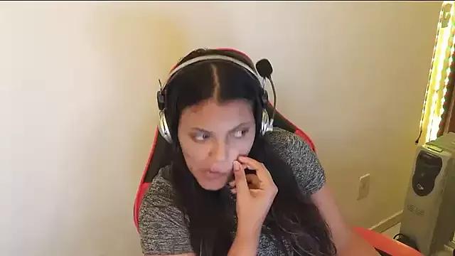 bombomepimenta from StripChat