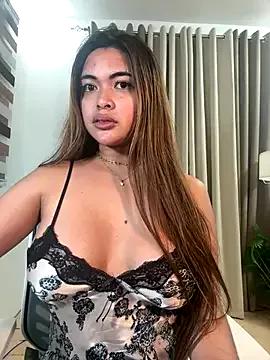Bombshell_Ashy from StripChat