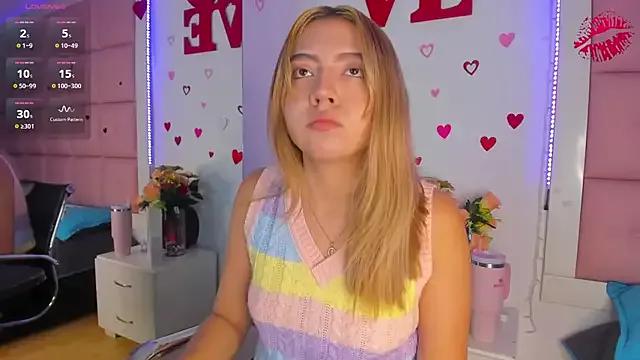 Bonni_Lohans from StripChat