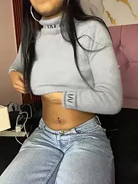 bonnie_18x from StripChat