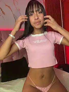 bonnie_18x from StripChat