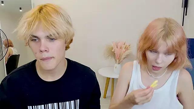 Bonnie_And_C1yde from StripChat is Freechat