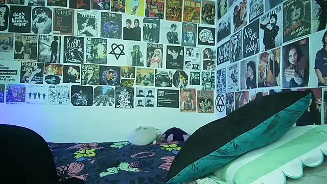 BonnieStardust from StripChat is Freechat