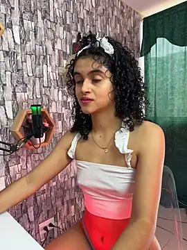 bonniie_98_ from StripChat